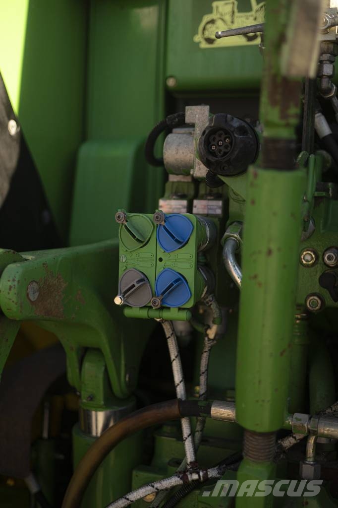 John Deere 7530 AP Traktori