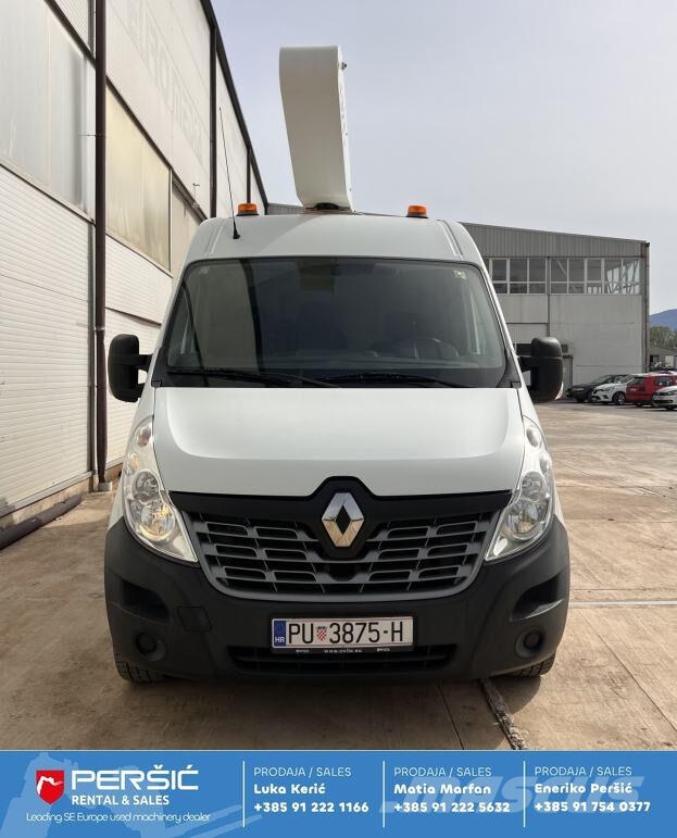 Renault France Elévateur 132F Autoplošiny