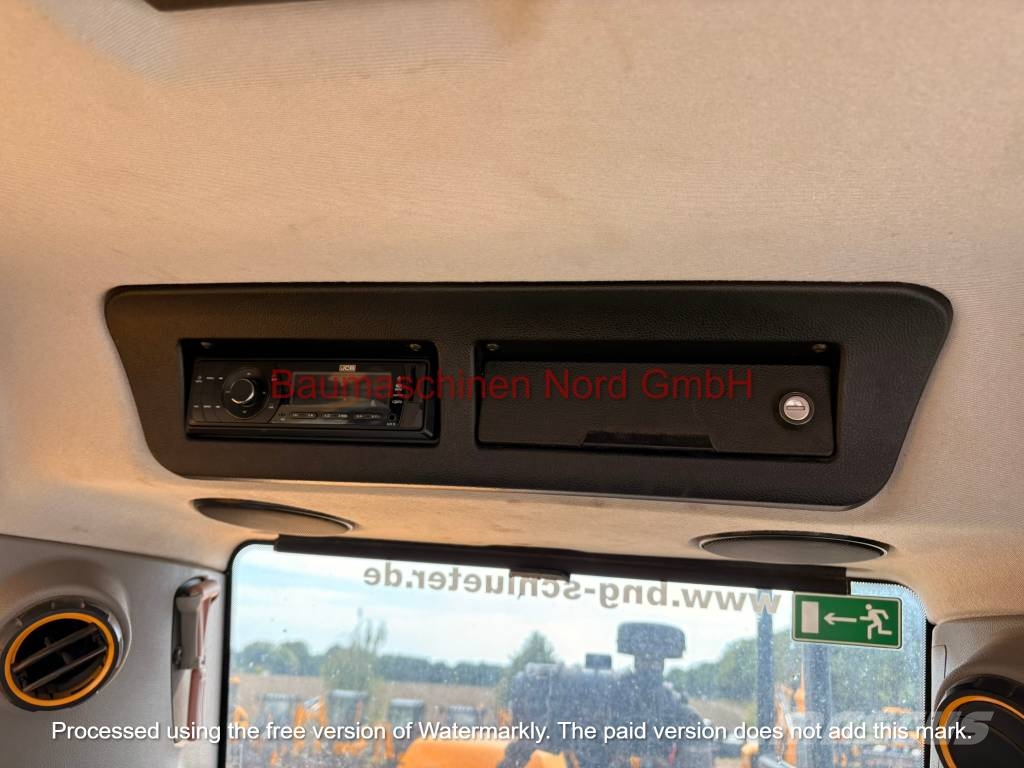 JCB 220X L4F gebraucht BJ 2019 5.820h Rupsgraafmachines