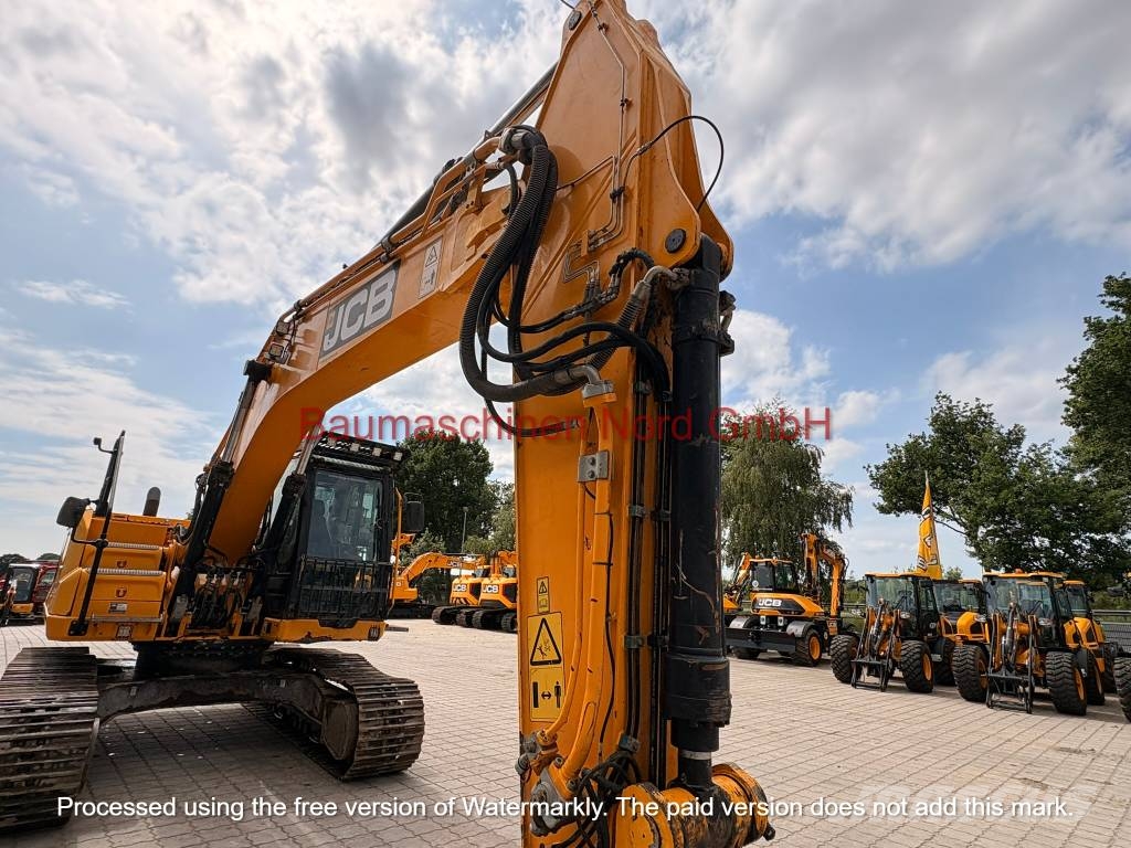 JCB 220X L4F gebraucht BJ 2019 5.820h Rupsgraafmachines