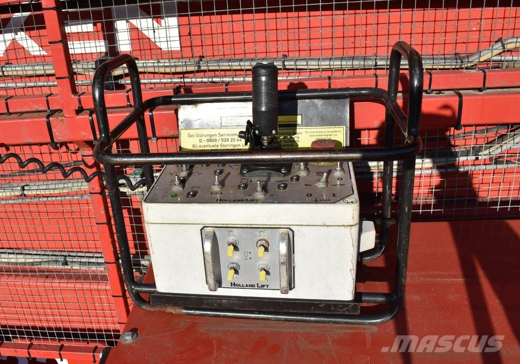Holland Lift G-320DL30 4WDS/N Piattaforme a pantografo