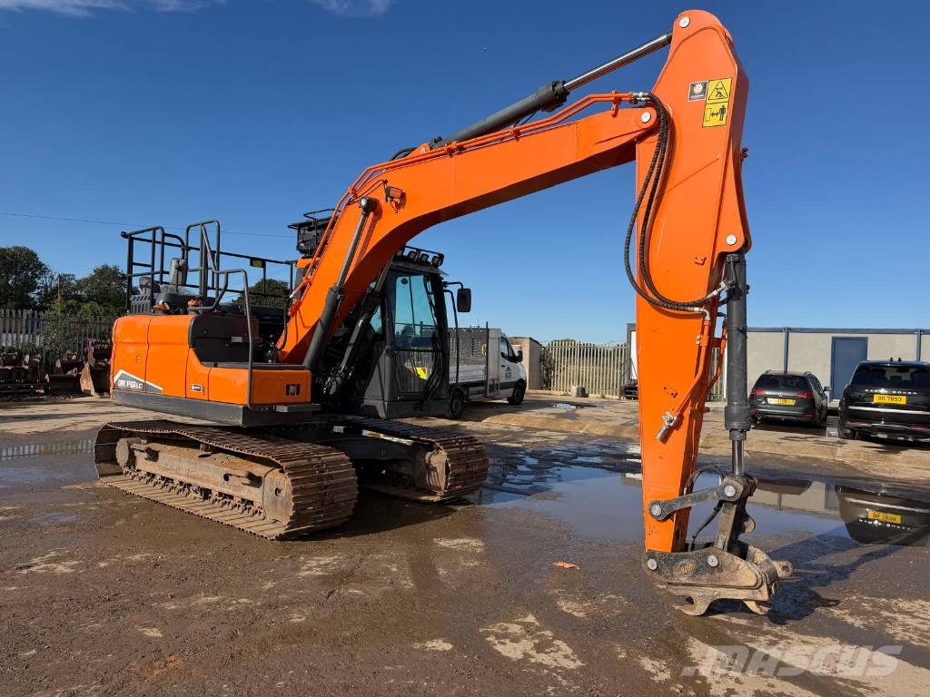Doosan DX 140 LC Crawler excavators
