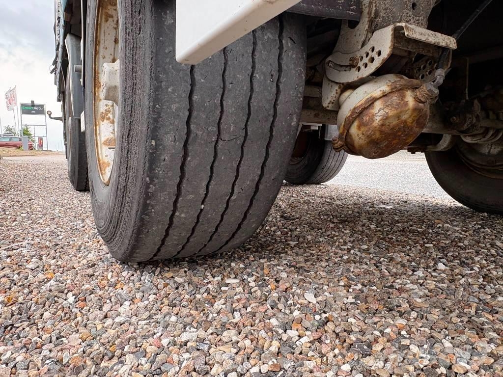AMT 2 akslet city-gardintrailer med lift Perdeli yari çekiciler
