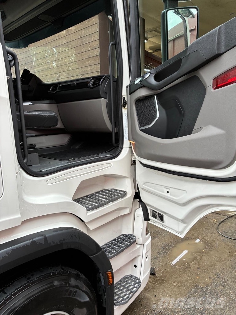 Scania R500 Super 6x2 Prime Movers