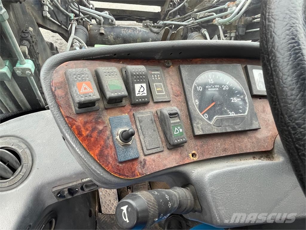 LM Trac 680 4X4 Комунални съоражения