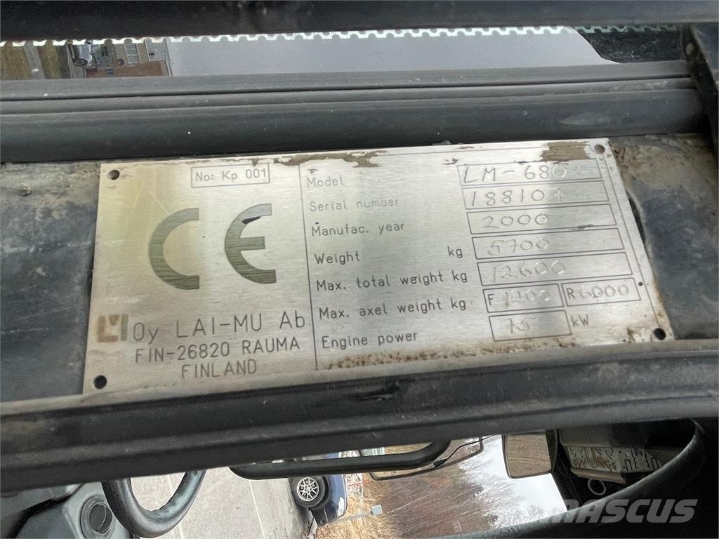 LM Trac 680 4X4 Комунални съоражения
