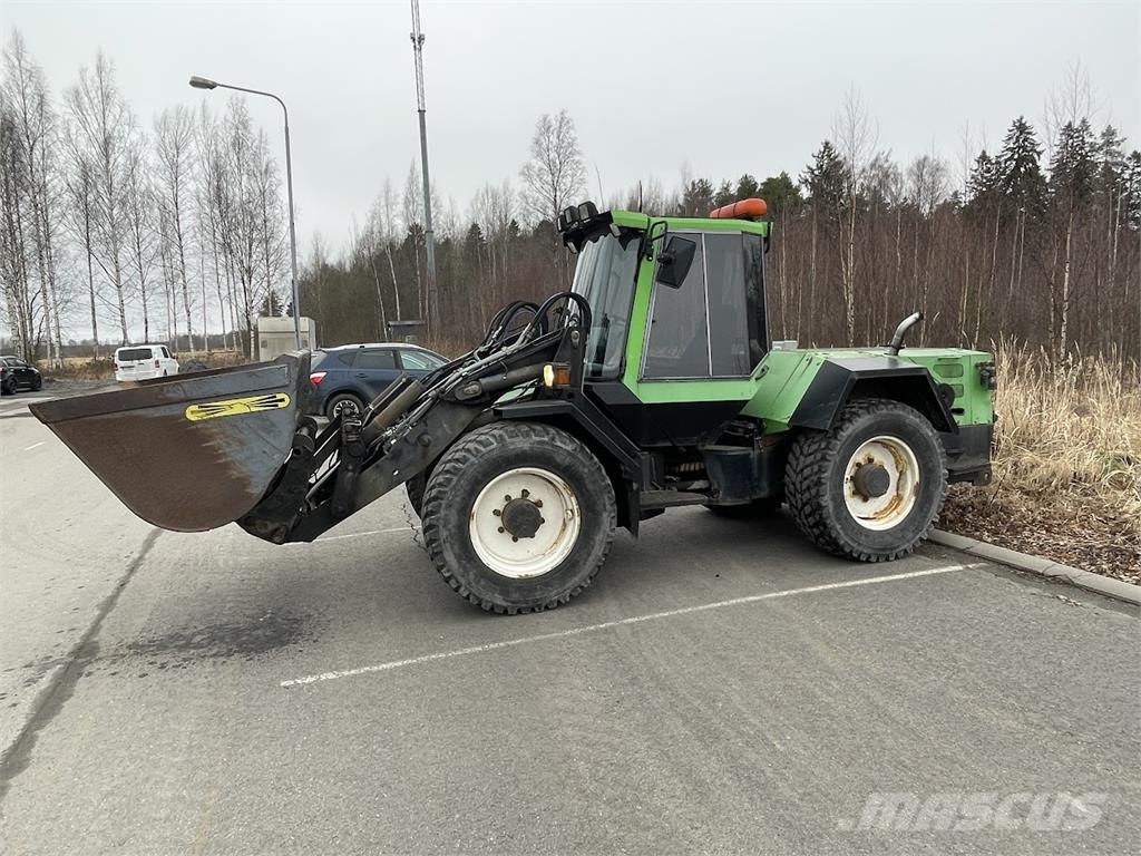 LM Trac 680 4X4 Комунални съоражения