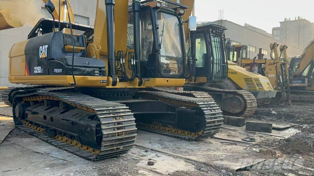CAT 329 D L Raupenbagger