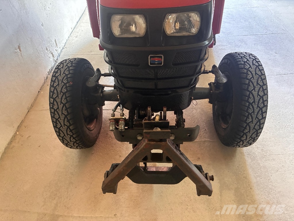 Shibaura ST 330 HST Compact tractors