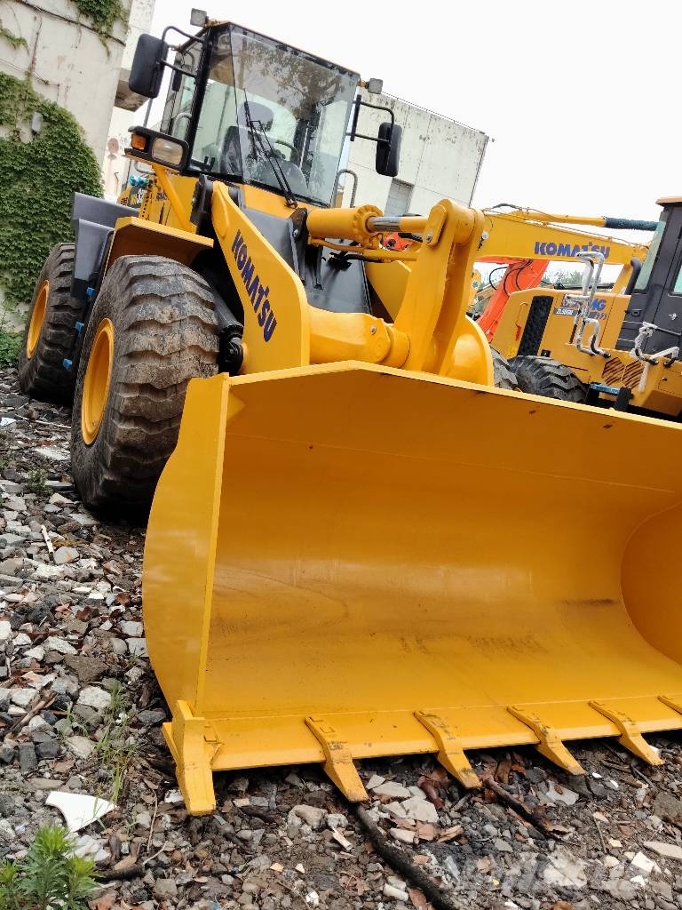 Komatsu WA 320-5 - Second Hand Excavator for Sale Ładowarki kołowe
