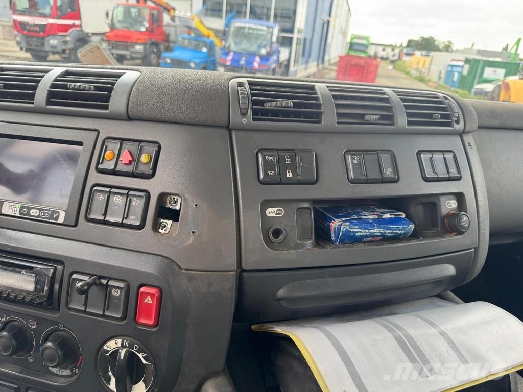 DAF CF 400 6X2 - EURO 6 + VDL P-18 + REMOTE + LIFT AXL Camion con cassone scarrabile