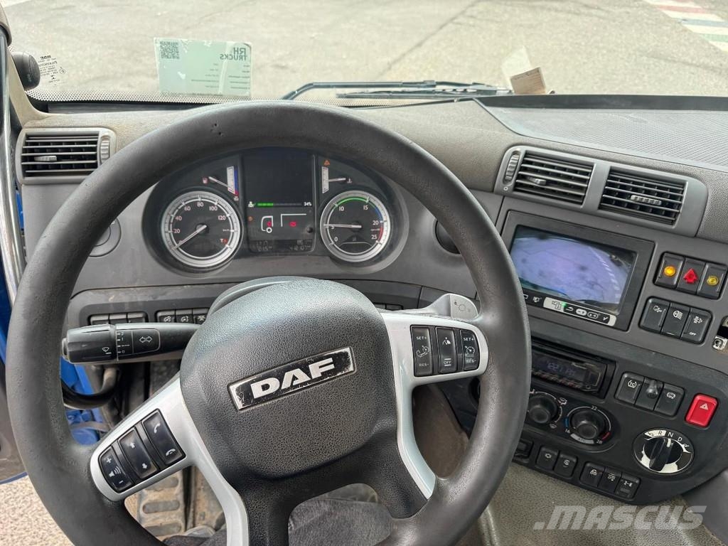 DAF CF 400 6X2 - EURO 6 + VDL P-18 + REMOTE + LIFT AXL Camion con cassone scarrabile