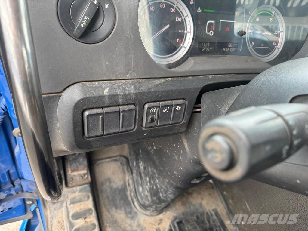 DAF CF 400 6X2 - EURO 6 + VDL P-18 + REMOTE + LIFT AXL Camion con cassone scarrabile