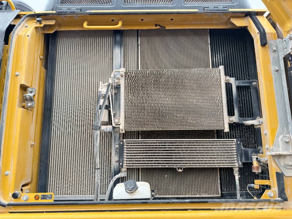 CAT 337FLN - German / OilQuick / Rear + Side Camera Гусеничні екскаватори