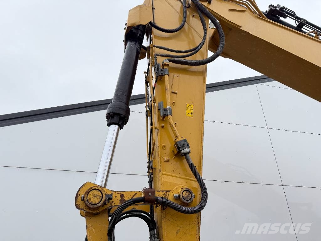 CAT 337FLN - German / OilQuick / Rear + Side Camera Гусеничні екскаватори