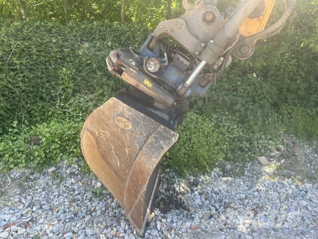 Hyundai 145 CLR Pelle sur chenilles