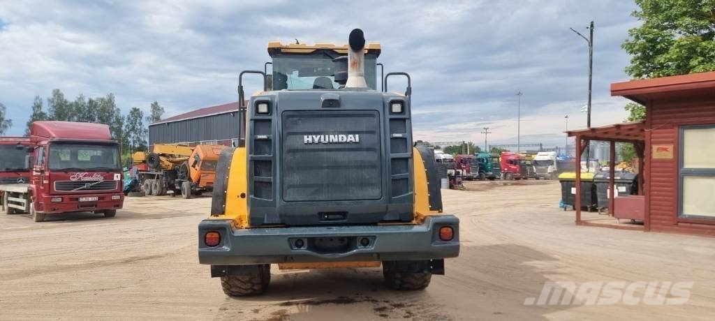 Hyundai HL 955 لوادر بعجل