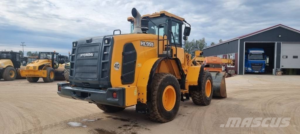 Hyundai HL 955 لوادر بعجل