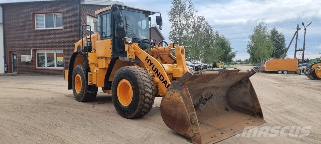 Hyundai HL 955 لوادر بعجل