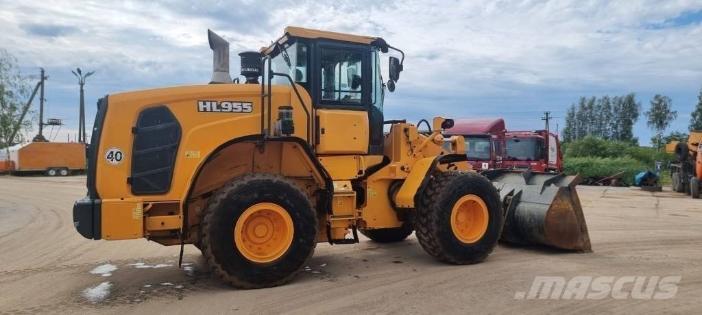 Hyundai HL 955 لوادر بعجل