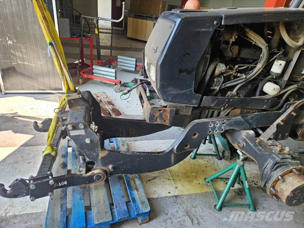 HE-VA FRONTLYFT VALMET / VALTRA Cargadoras y excavadoras frontales