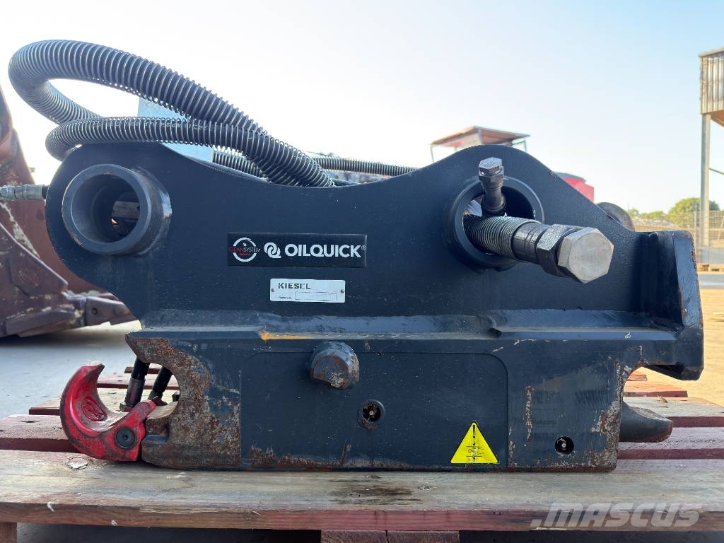 OilQuick OQ70/55 - ZX210 / ZX220 / ZX225 - DEMO موصلات سريعة