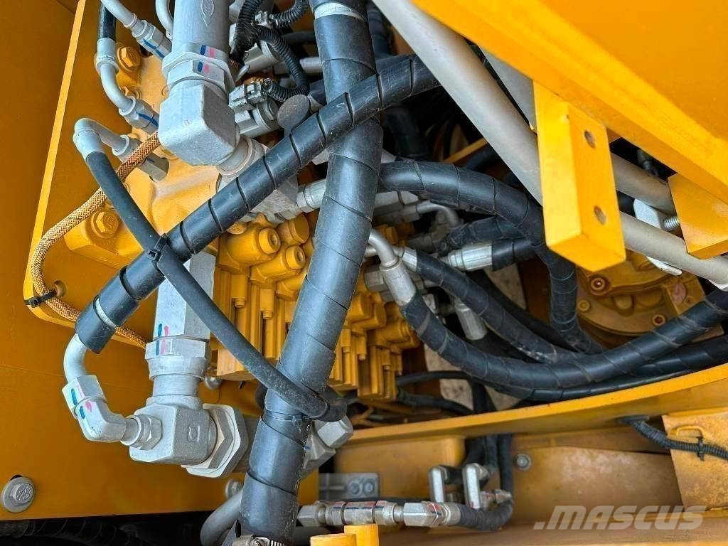 CAT 307E2 小型挖掘机