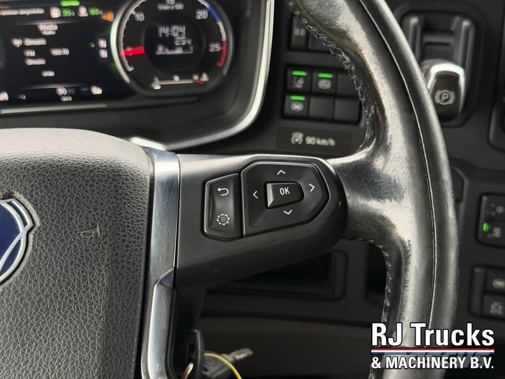Scania R450 Topline - Retarder | Custom Interior | NightA Vlačilci