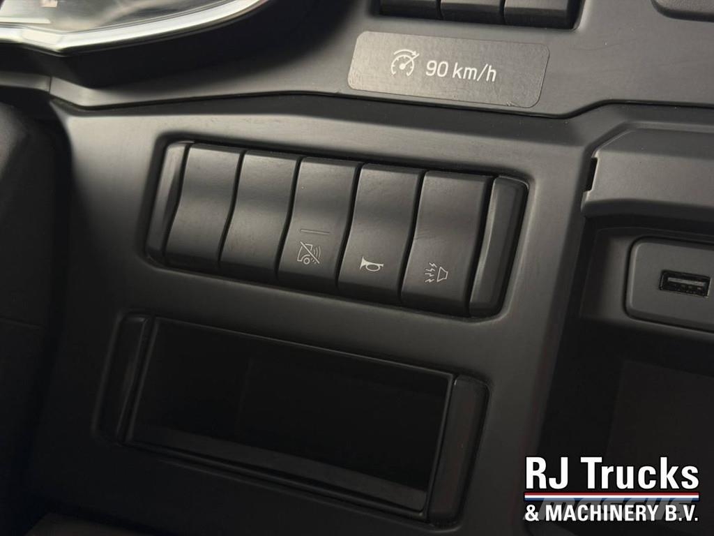 Scania R450 Topline - Retarder | Custom Interior | NightA Vlačilci