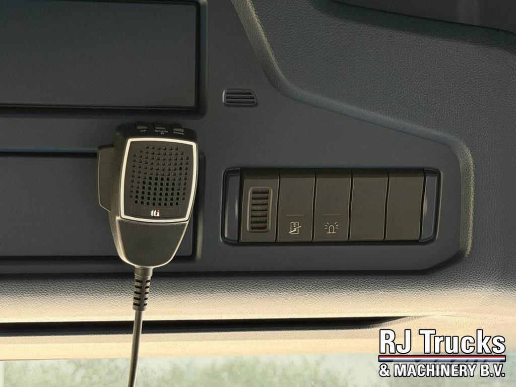 Scania R450 Topline - Retarder | Custom Interior | NightA Vlačilci