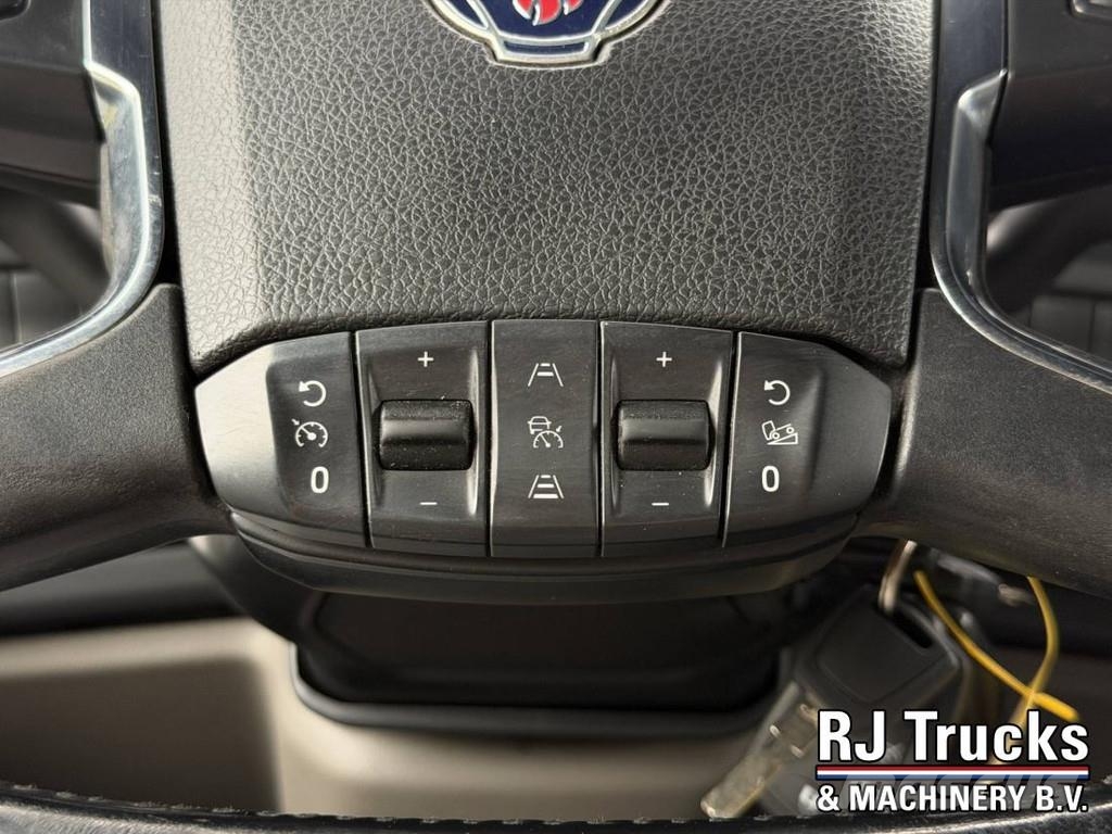 Scania R450 Topline - Retarder | Custom Interior | NightA Vlačilci