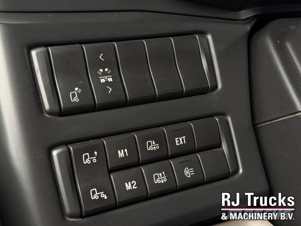 Scania R450 Topline - Retarder | Custom Interior | NightA Vlačilci