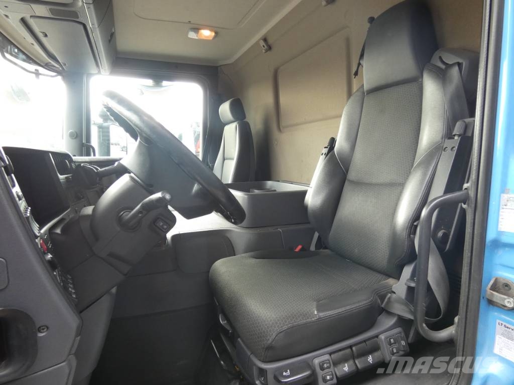 Scania P 250 Autotransporteri