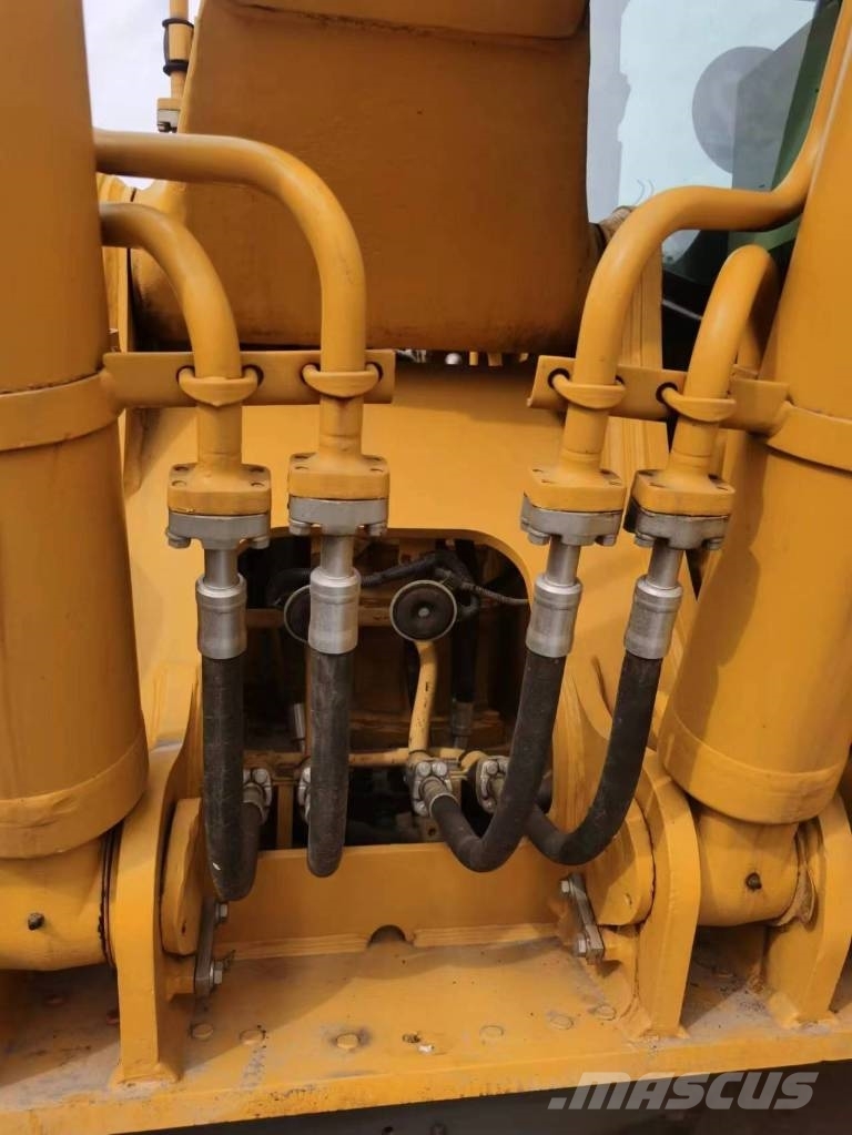 Komatsu PC 240 LC Верижен екскаватор
