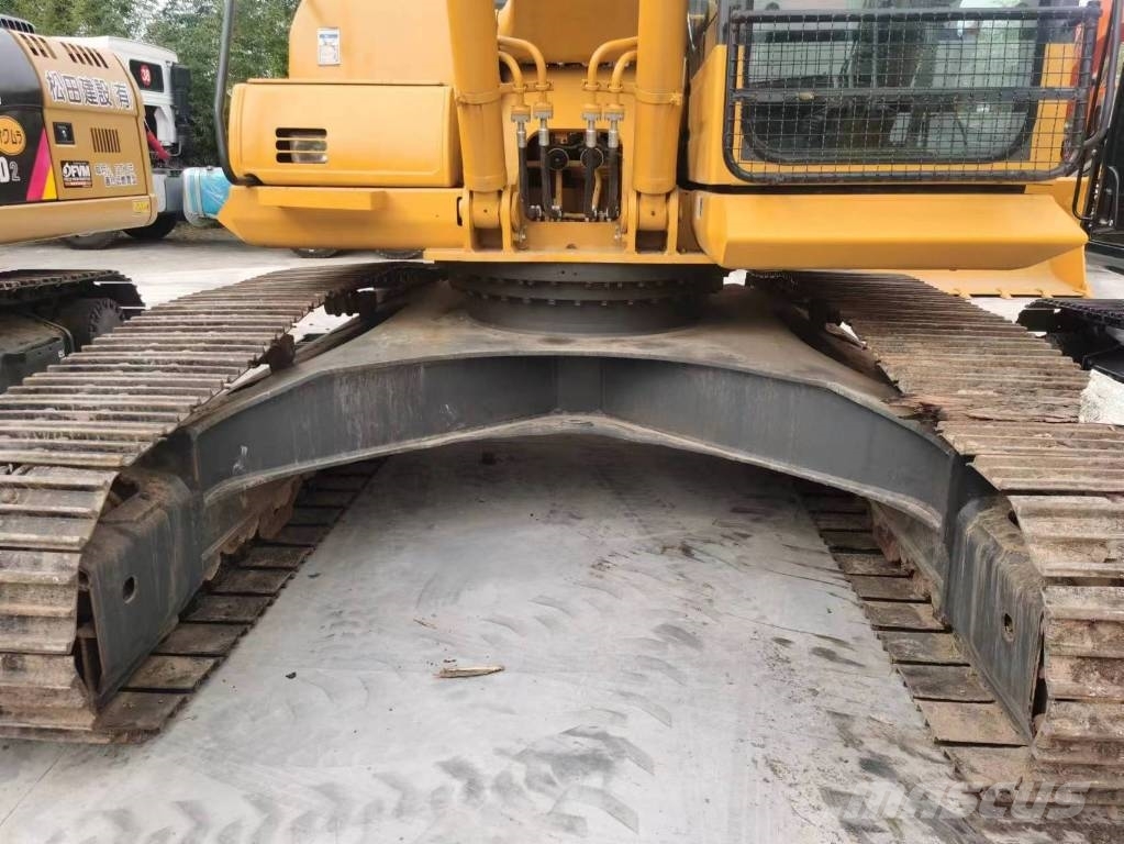 Komatsu PC 240 LC Верижен екскаватор