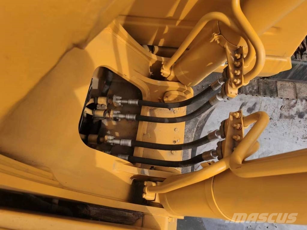 Komatsu PC 240 LC Верижен екскаватор
