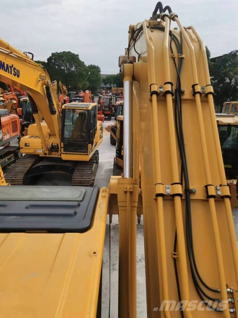 Komatsu PC 240 LC Верижен екскаватор