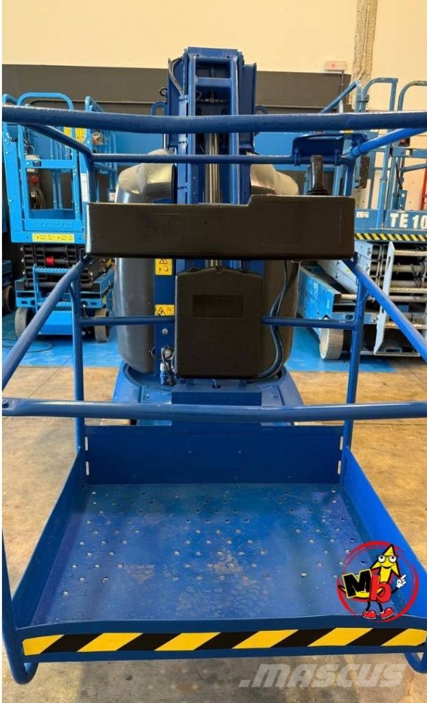 Genie GR-26J Compact self-propelled boom lifts