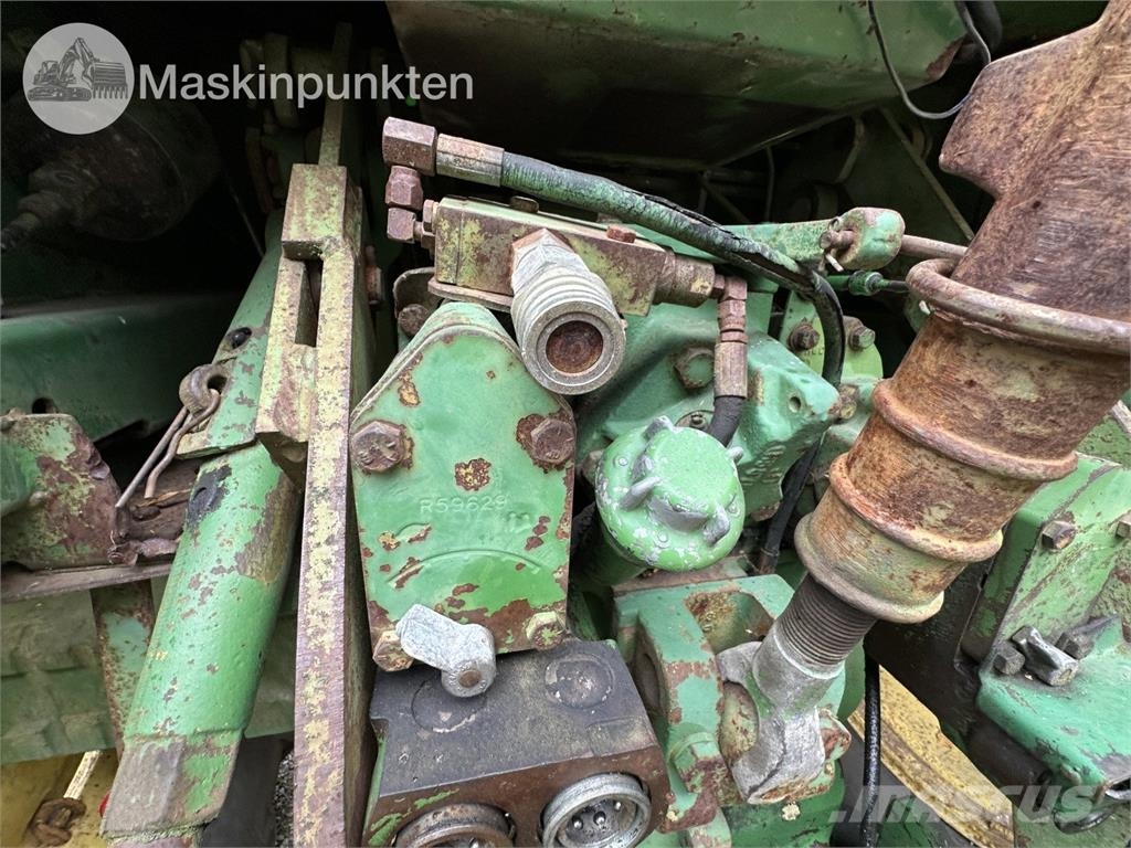 John Deere 4440 PS Hfwd Traktori