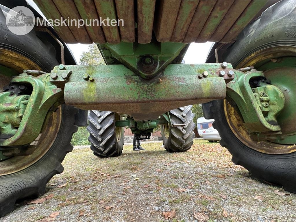 John Deere 4440 PS Hfwd Traktori