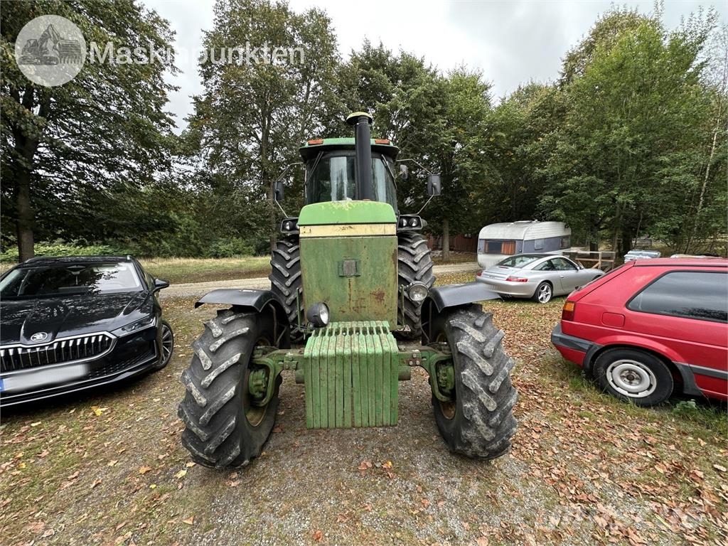 John Deere 4440 PS Hfwd Traktori