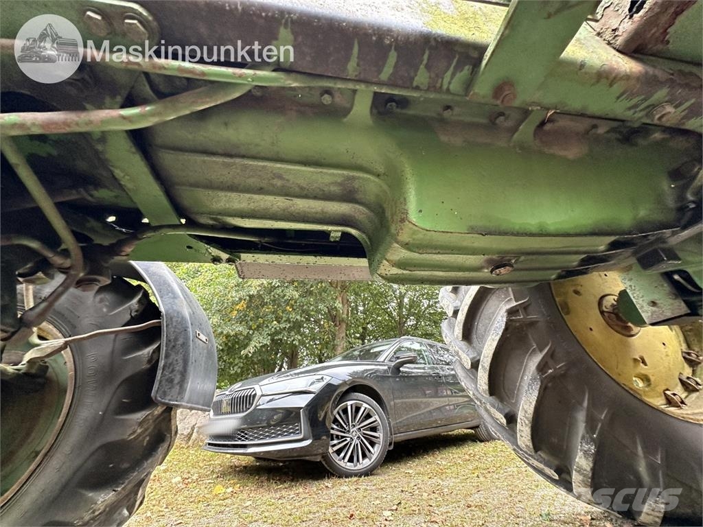 John Deere 4440 PS Hfwd Traktori