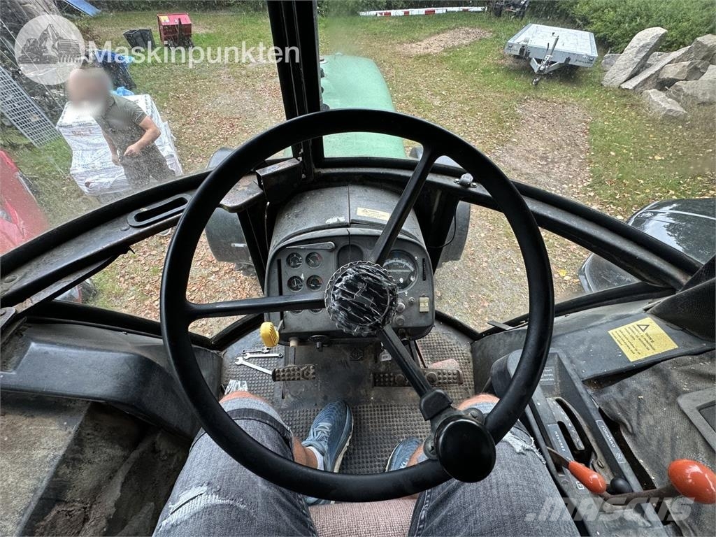 John Deere 4440 PS Hfwd Traktori