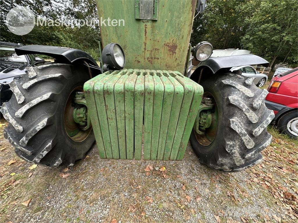 John Deere 4440 PS Hfwd Traktori