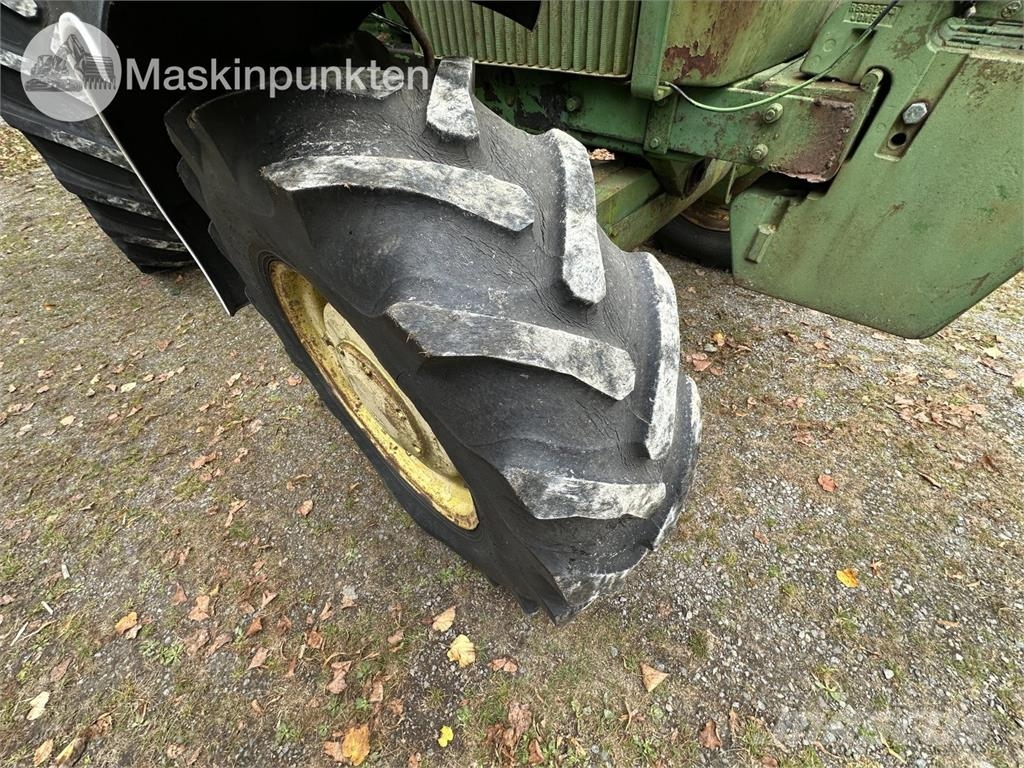 John Deere 4440 PS Hfwd Traktori