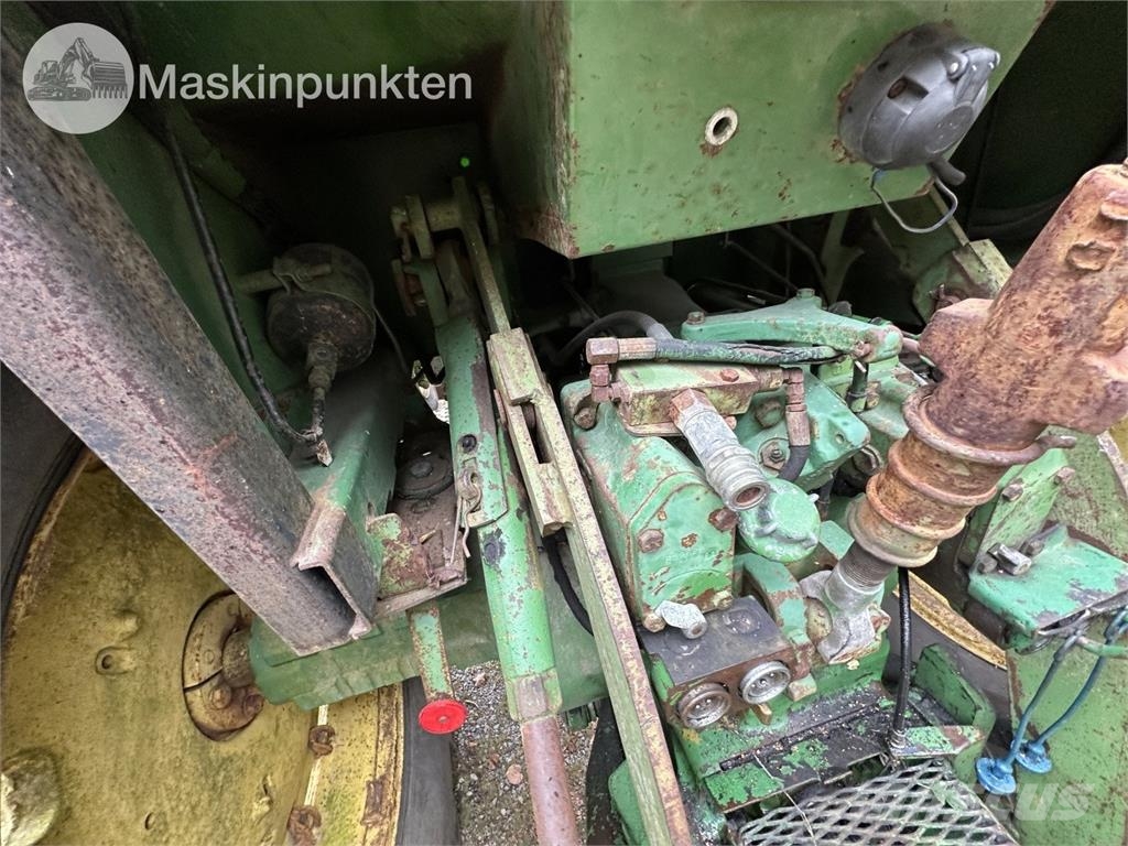 John Deere 4440 PS Hfwd Traktori