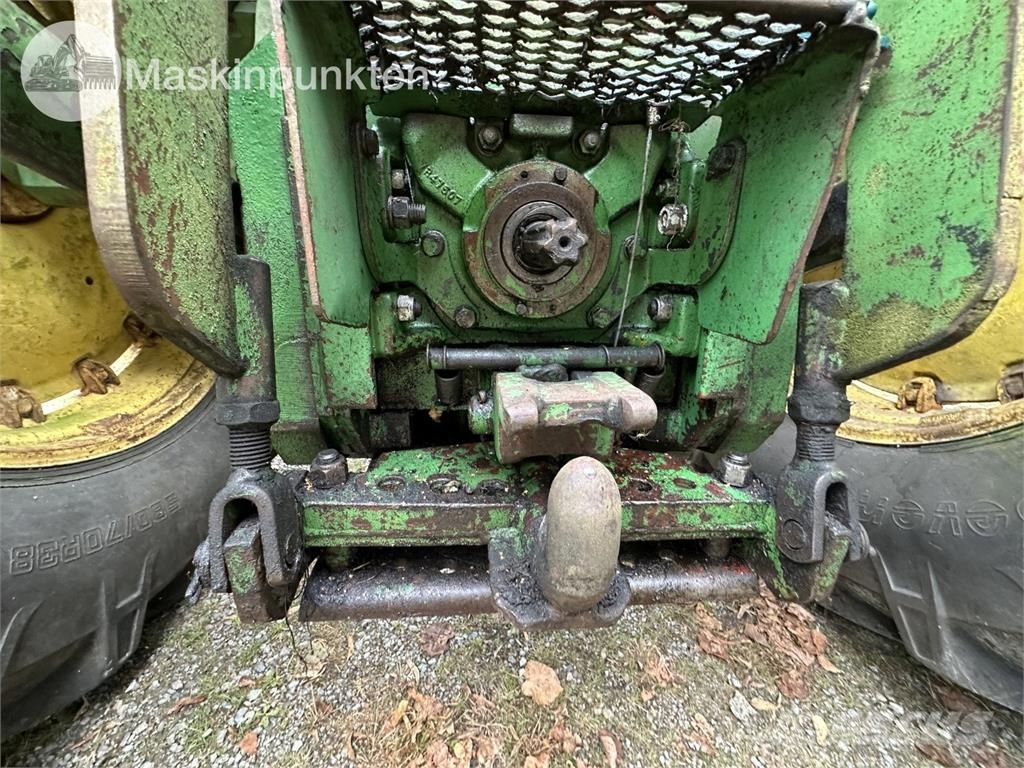 John Deere 4440 PS Hfwd Traktori