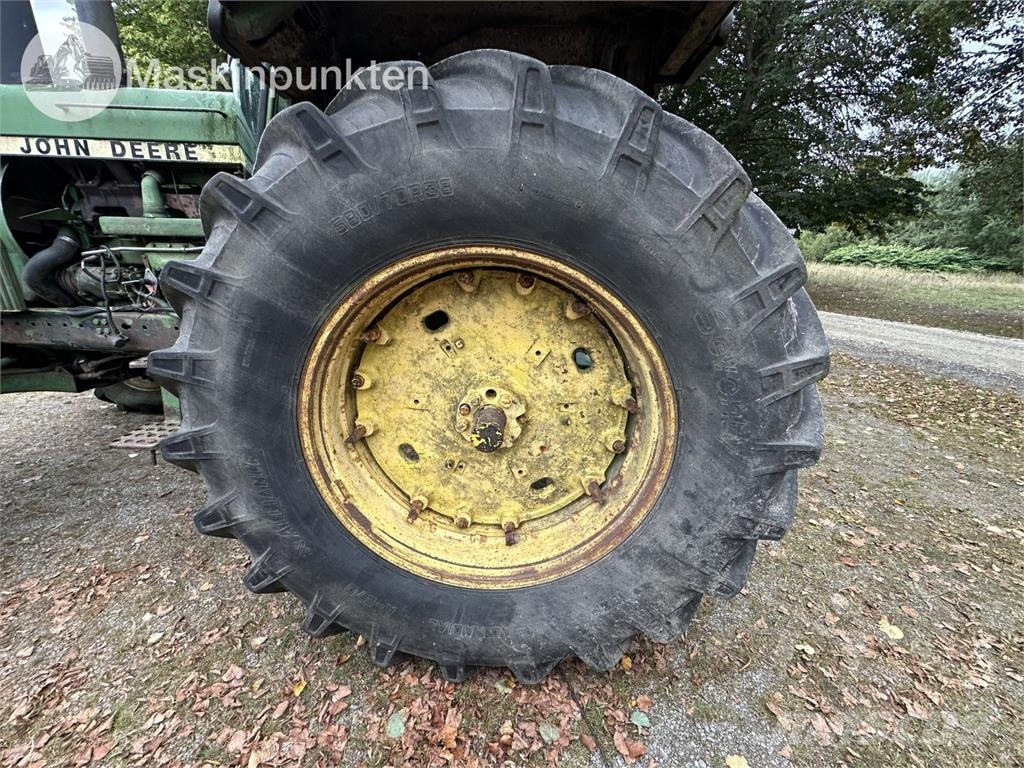 John Deere 4440 PS Hfwd Traktori