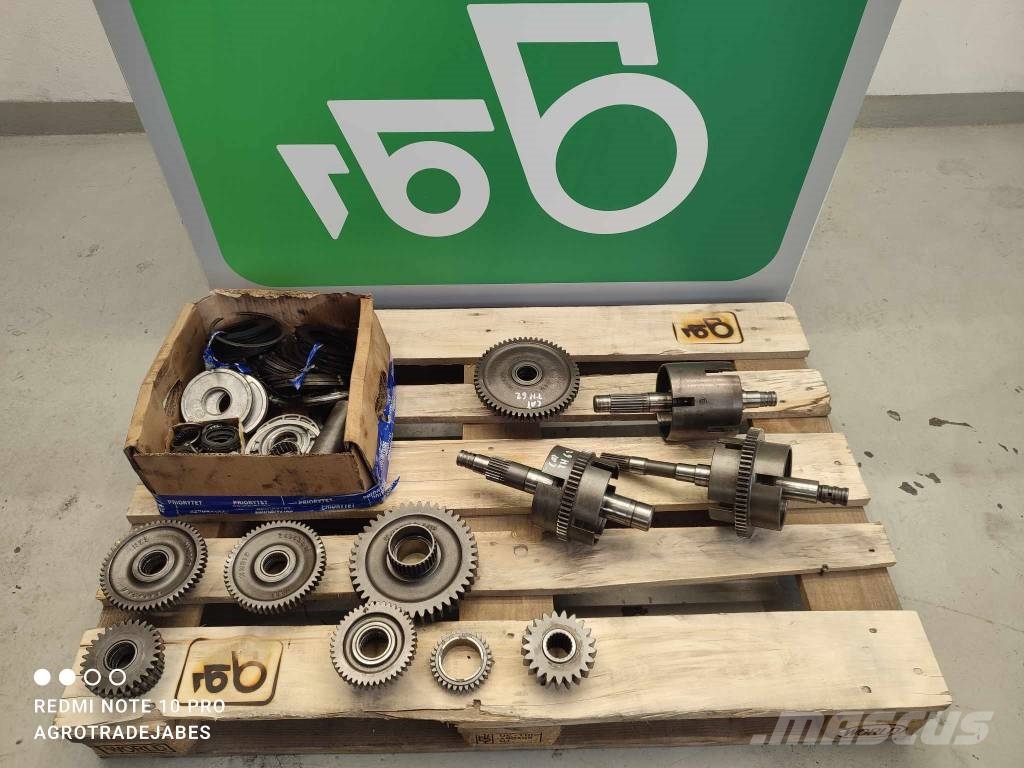 CAT TH62 gearbox parts Коробка передач