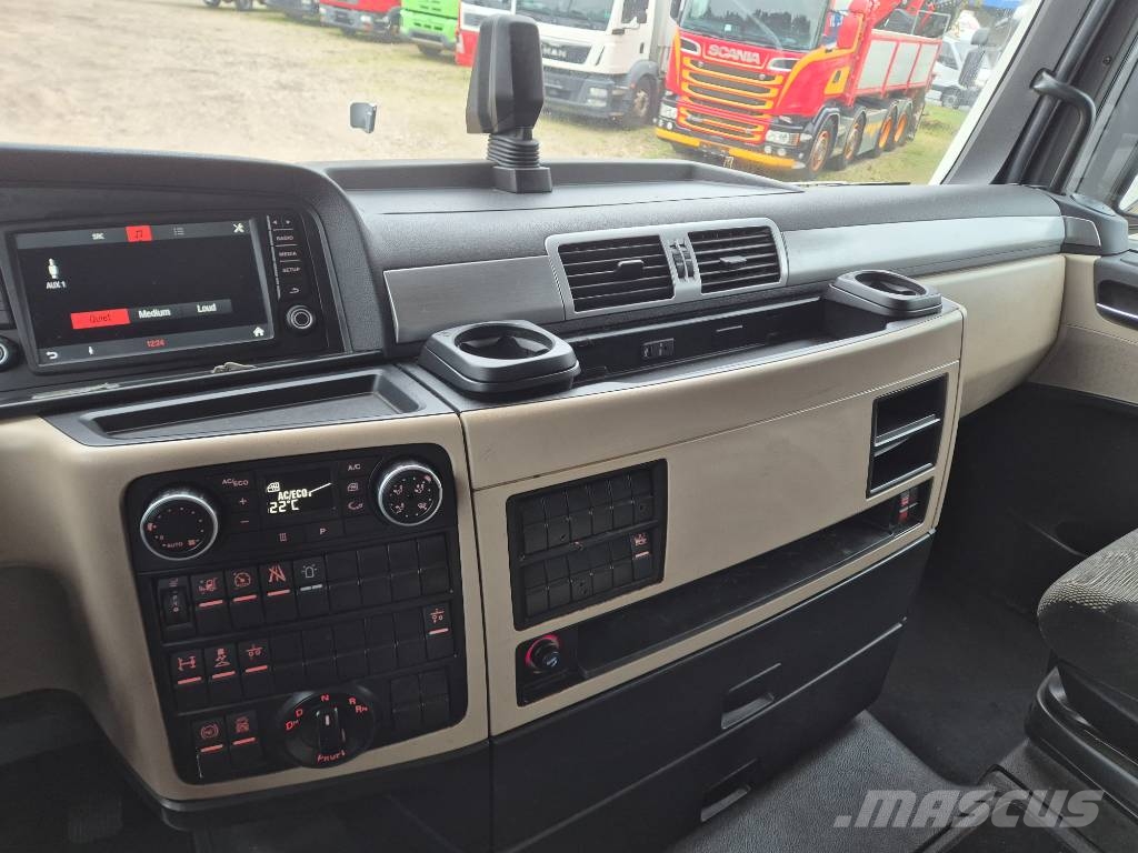 MAN TGX 18.460 4x2 Efficientline // retarder / ACC// Trækkere